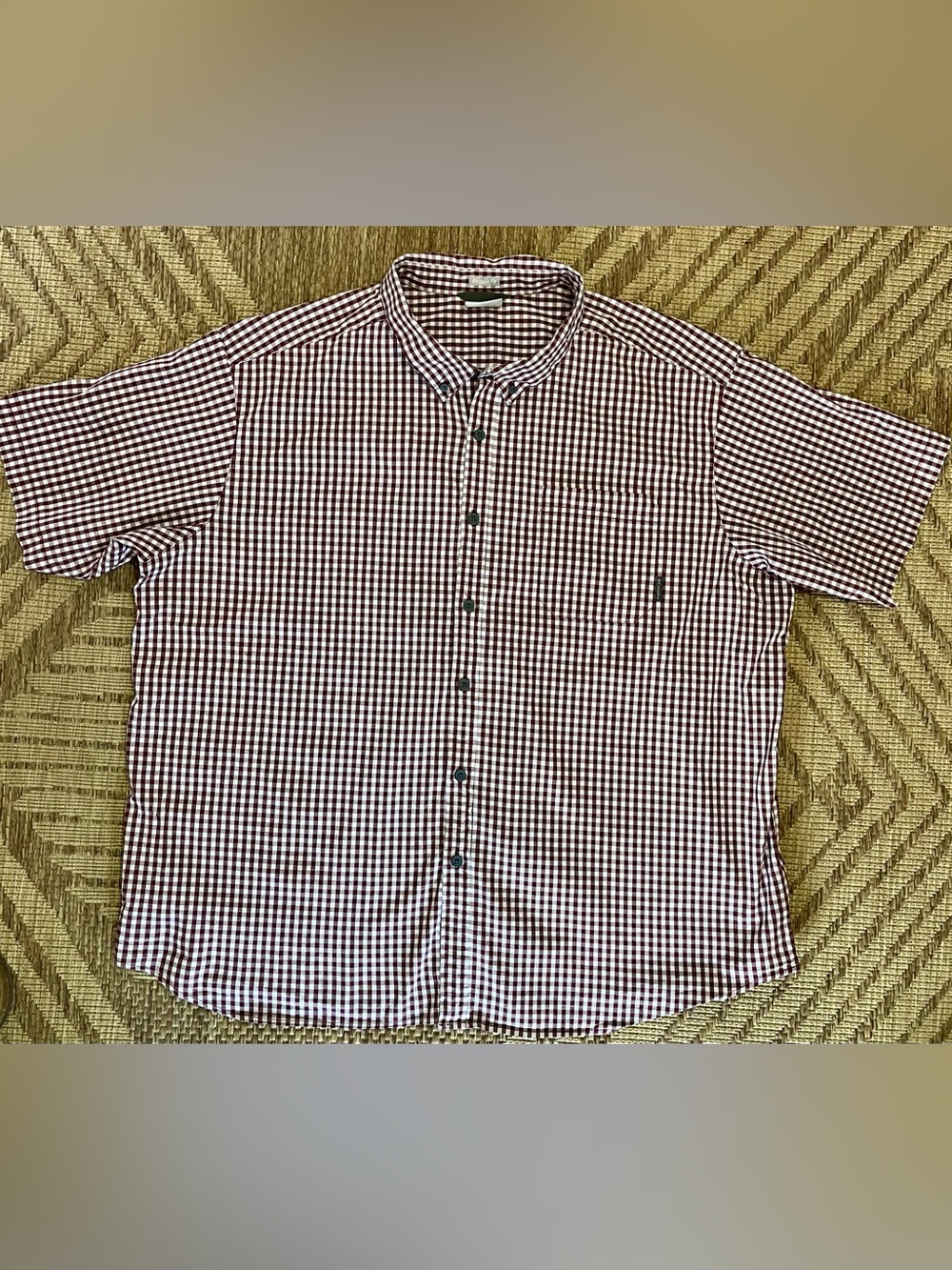 Columbia Short-Sleeve Gingham Button-Down Shirt in Maroon and White
